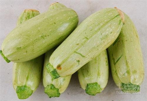 喝酒之后可以吃瓜吗,酒后吃瓜的奇妙体验